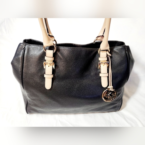 Michael Kors Jet Set Saffiano Shoulder Tote Bag Black - Picture 14 of 14